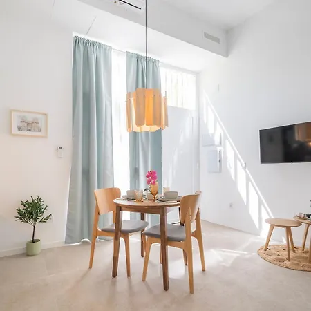 Apartment If - Loft Estudios Encantadores Y Bien Conectados En Zona Residencial Malilla